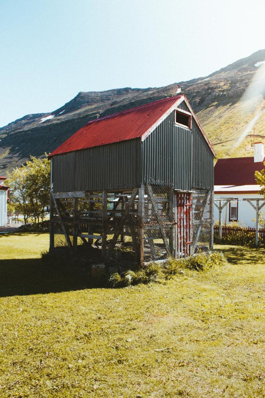 Fisherman Guesthouse Sudureyri Exteriér fotografie
